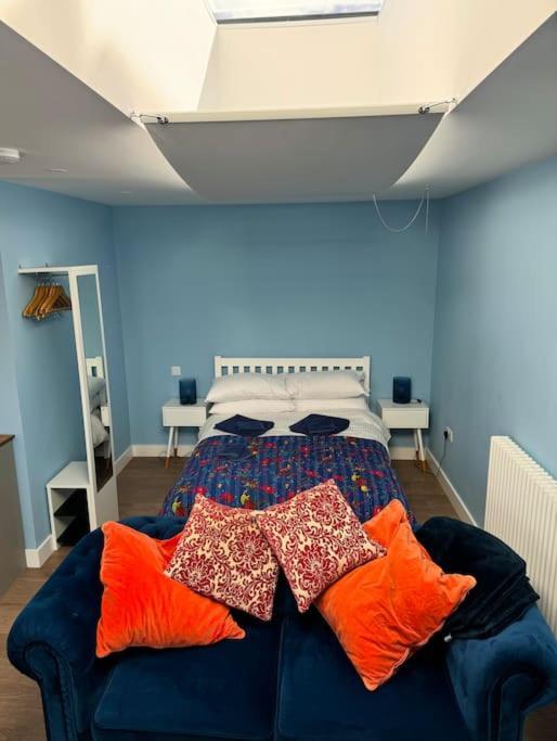 Апартаменти Studio, Ideally Located At Beautiful Lizard Point, Cornwall Гелстон Екстер'єр фото