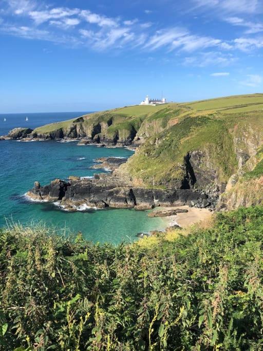 Апартаменти Studio, Ideally Located At Beautiful Lizard Point, Cornwall Гелстон Екстер'єр фото